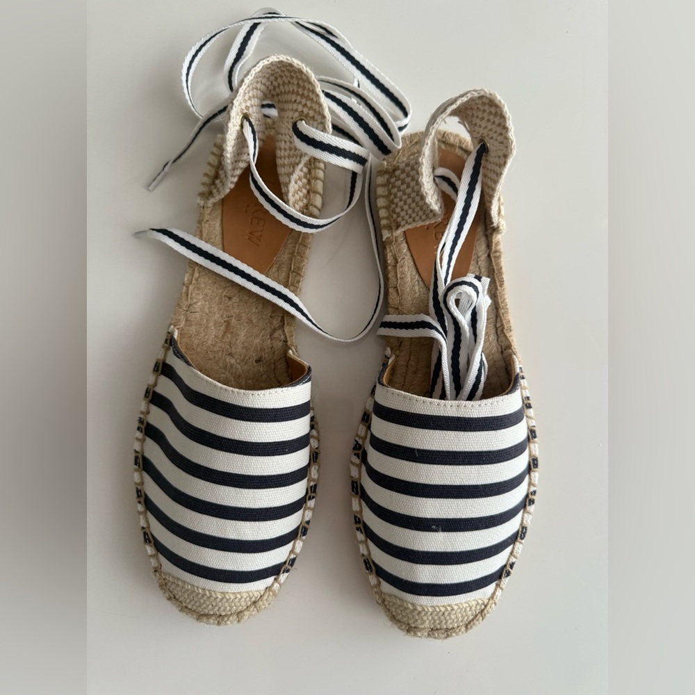 NWT - NEW - J CREW - NAVY WHITE LACE UP STRIPE SUMMER SANDAL - SIZE 8 - NAUTICAL